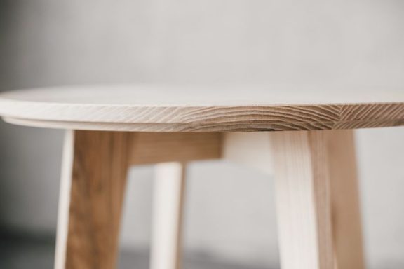Edge and leg details of a bespoke Ash table made by Phillip Davies bespoke furniture in Sheffield.