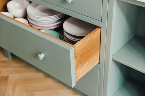 Kitchen drawers made from American oak with concealed soft close drawer runners.