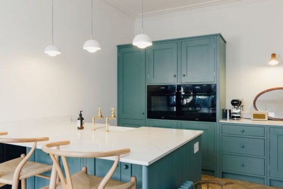 A spacious Bespoke shaker kitchen in Sheffield with beautiful island.