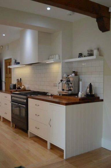Bespoke kitchen made by Phillip Davies bespoke joinery and fitted in Sheffield.