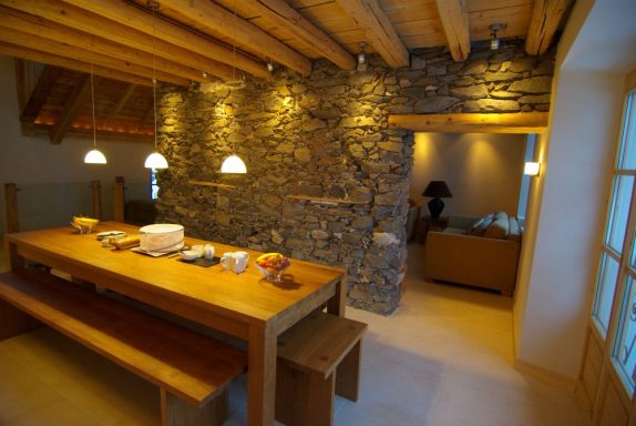 Bespoke dining table and benches handmade by Phillip Davies in Sheffield.